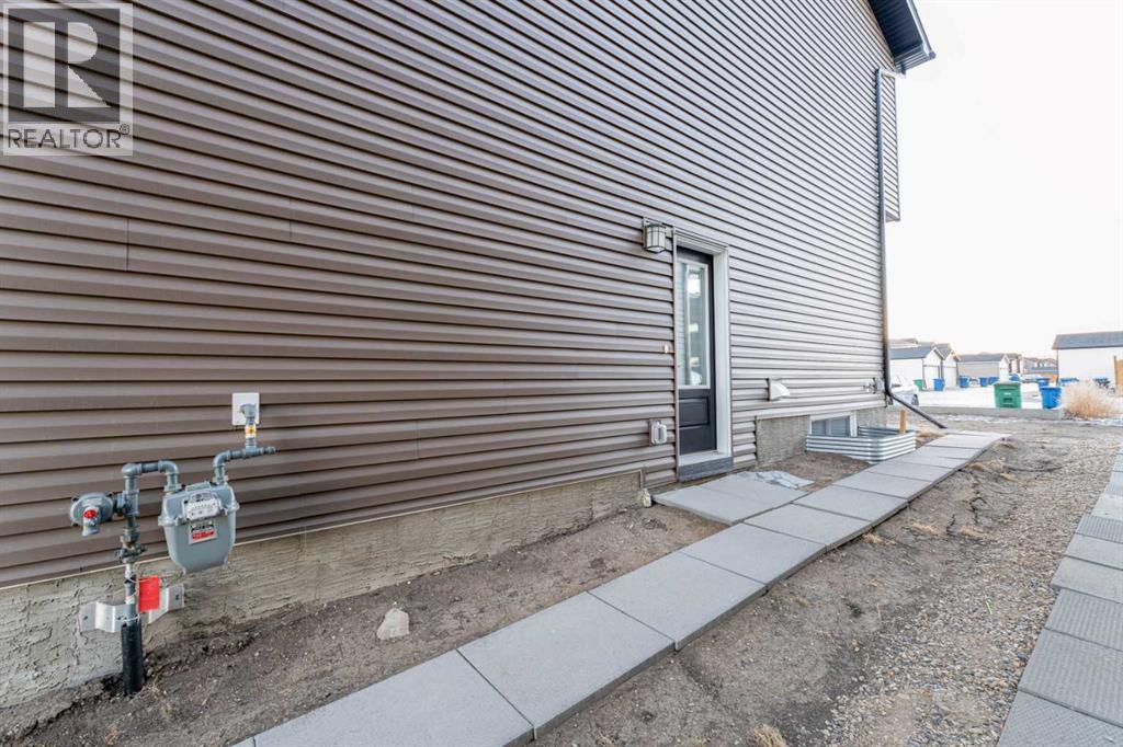 449 Chinook Winds View Sw, Airdrie, AB - Outdoor