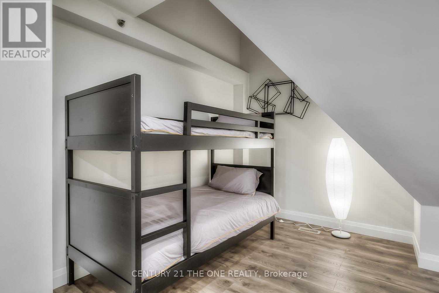 710 - 75 Weldrick Road E, Richmond Hill, ON - Indoor Photo Showing Bedroom