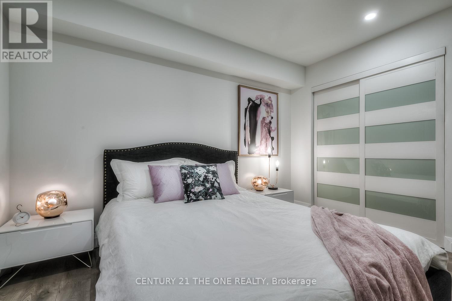 710 - 75 Weldrick Road E, Richmond Hill, ON - Indoor Photo Showing Bedroom