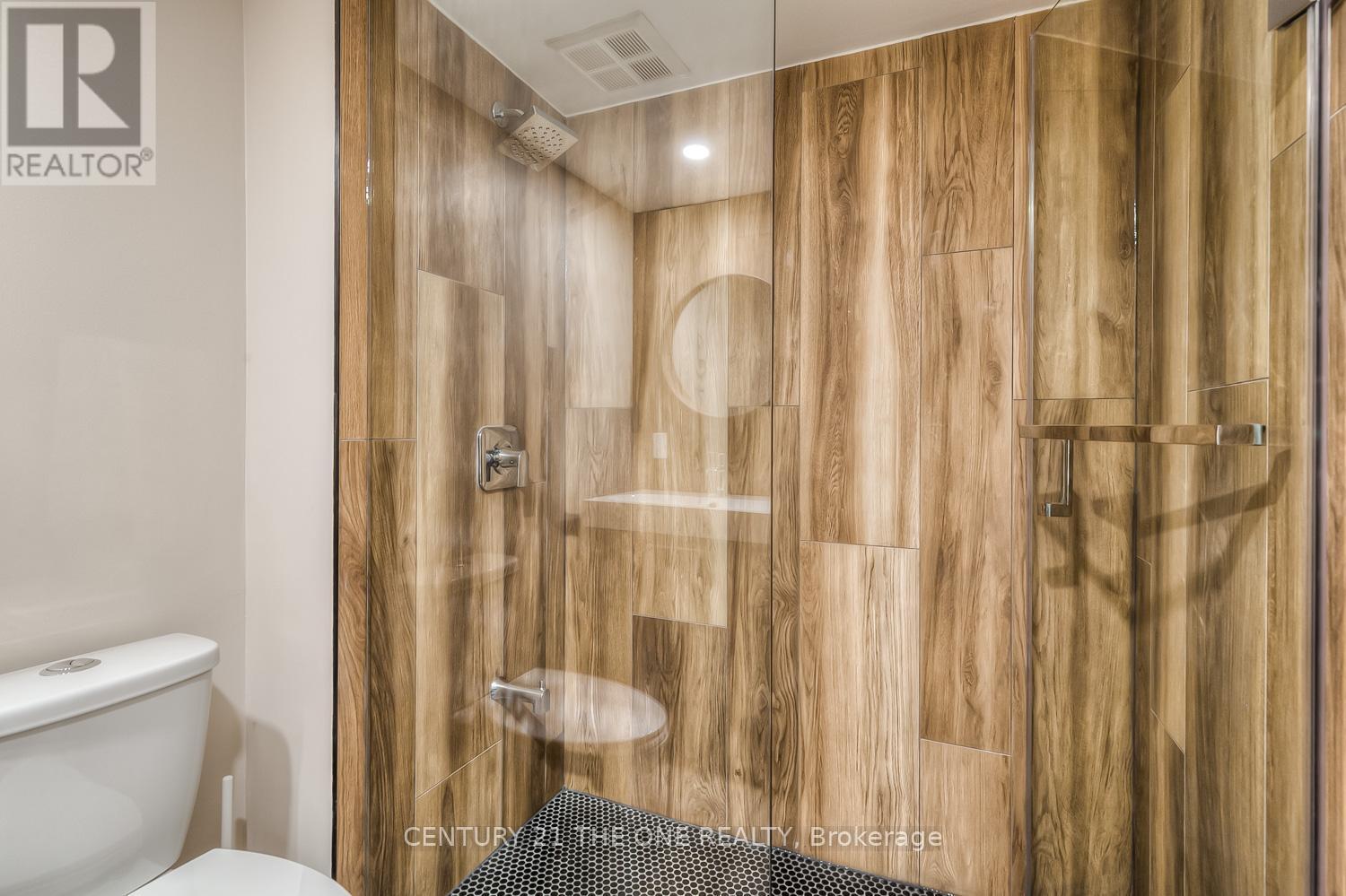 710 - 75 Weldrick Road E, Richmond Hill, ON - Indoor Photo Showing Bathroom