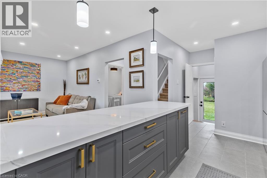 9 Admiral Road, St. Catharines, ON - Indoor Photo Showing Other Room