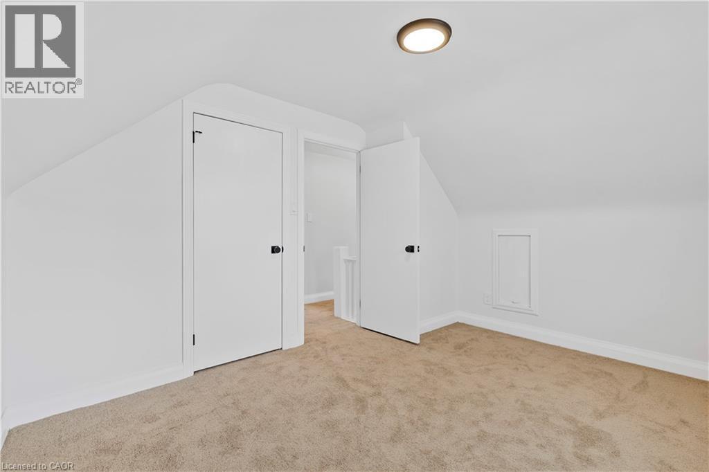 9 Admiral Road, St. Catharines, ON - Indoor Photo Showing Other Room