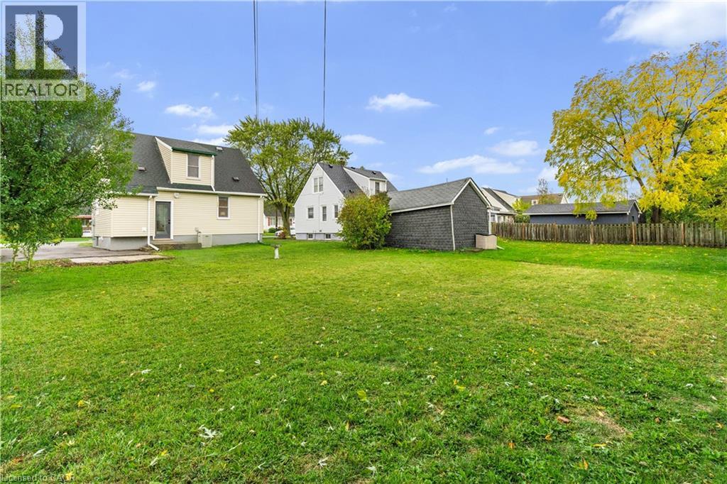 9 Admiral Road, St. Catharines, ON - Outdoor