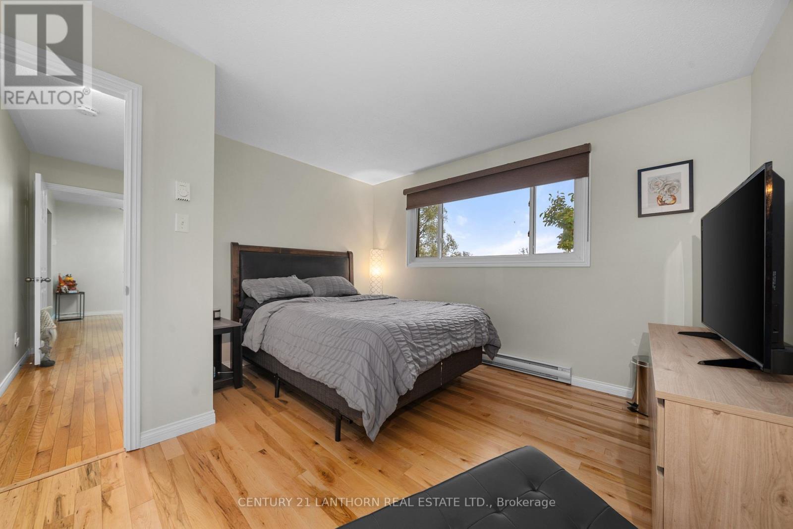 212 Main Street, Deseronto (Deseronto (Town)), ON - Indoor Photo Showing Bedroom