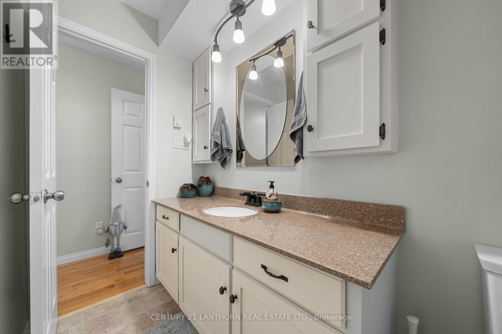 212 Main Street, Deseronto (Deseronto (Town)), ON - Indoor Photo Showing Bathroom