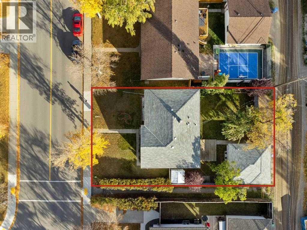 2631 63 Avenue Sw, Calgary, AB - Outdoor