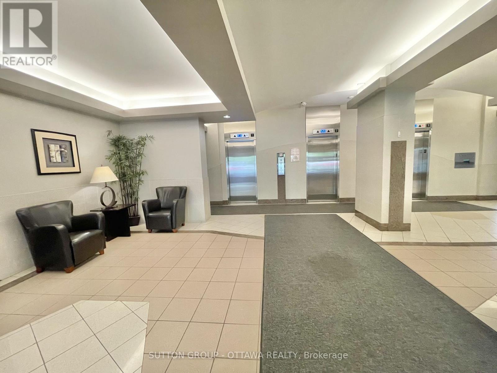 1908 - 900 Dynes Road, Ottawa, ON - Indoor Photo Showing Other Room