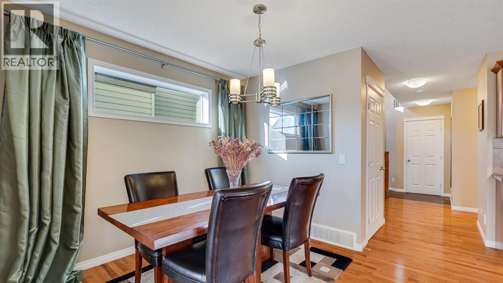 157 Bridleridge View Sw, Calgary, AB - Indoor Photo Showing Dining Room