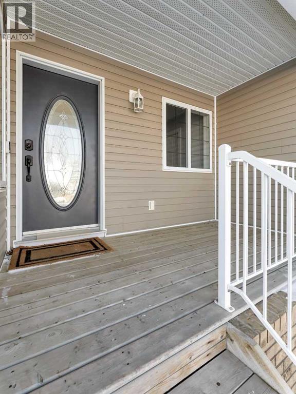122 Redcliff Way Sw, Redcliff, AB - Outdoor With Deck Patio Veranda With Exterior