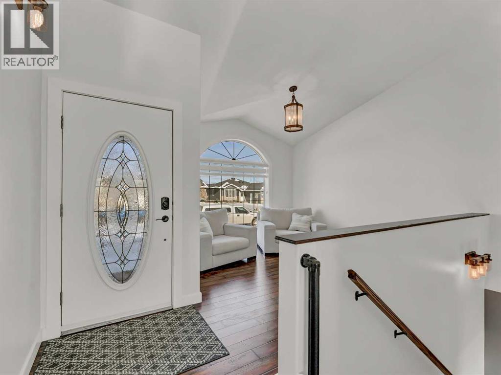 122 Redcliff Way Sw, Redcliff, AB - Indoor Photo Showing Other Room