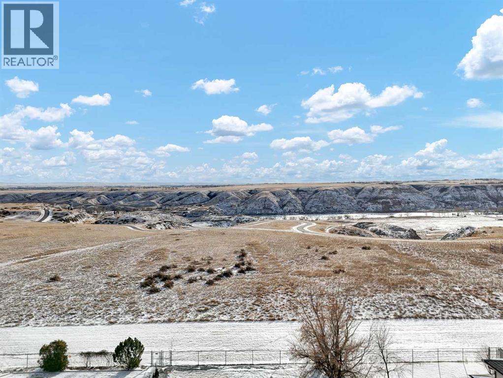 122 Redcliff Way Sw, Redcliff, AB - Outdoor With View