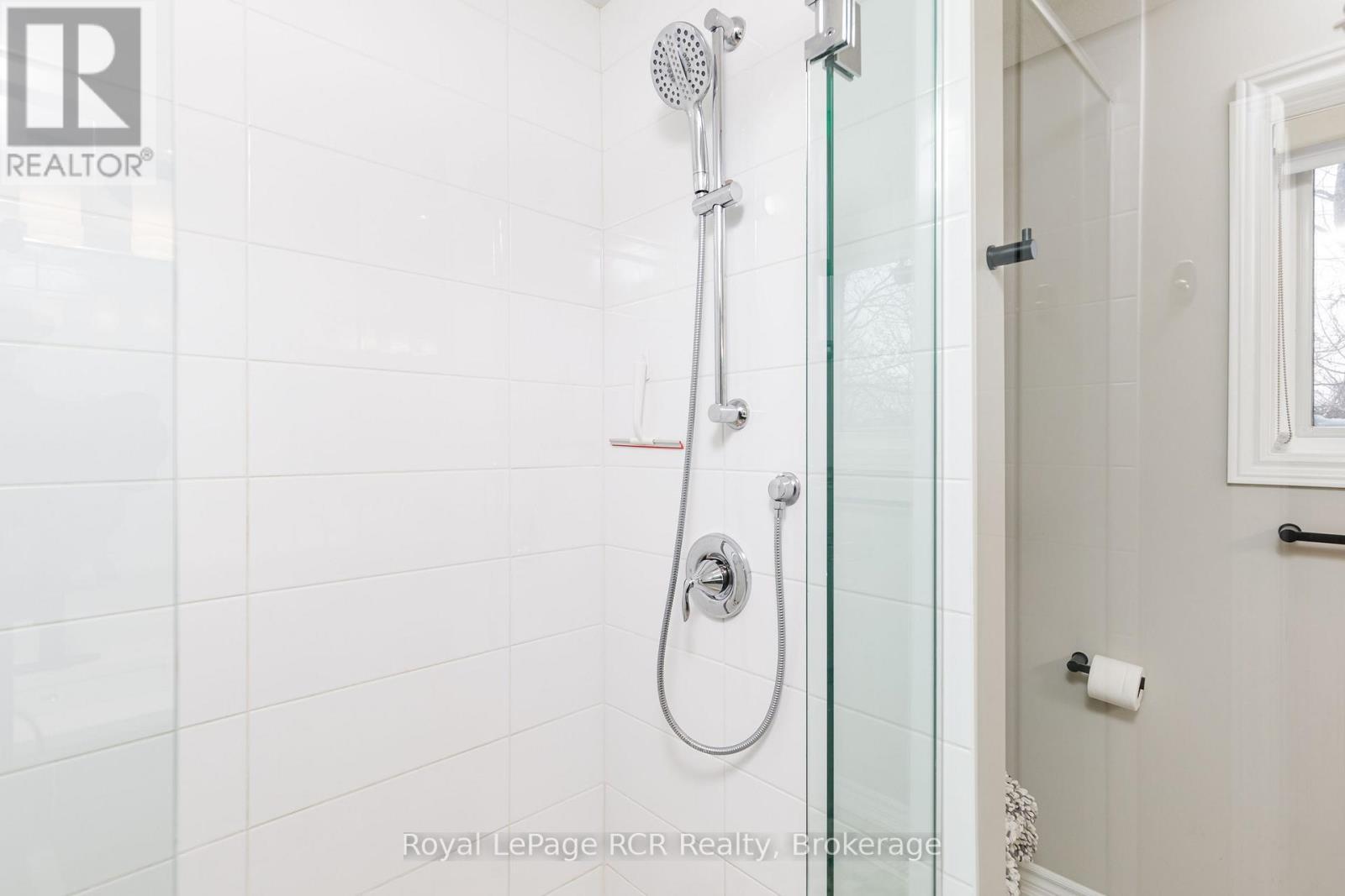 160 Preservation Road, Collingwood, ON - Indoor Photo Showing Bathroom