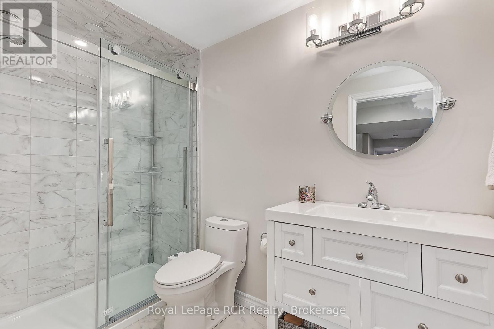 160 Preservation Road, Collingwood, ON - Indoor Photo Showing Bathroom