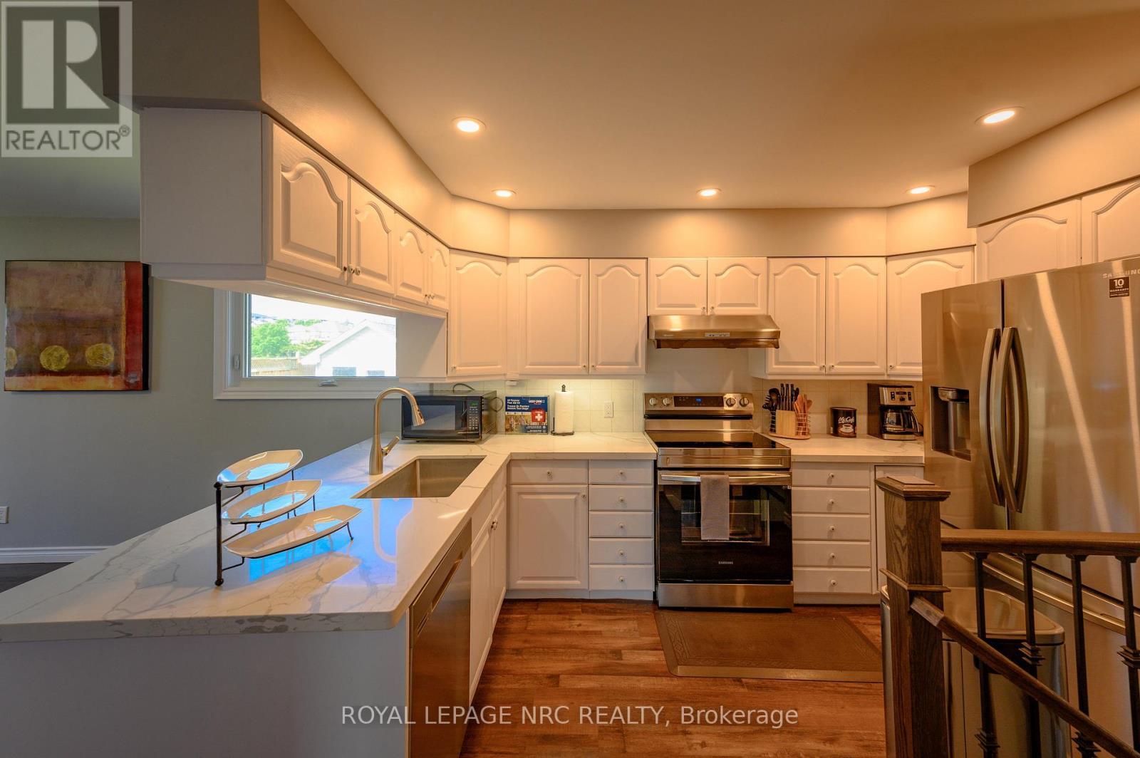 146 Four Mile Creek Road, Niagara-On-The-Lake (St. Davids), ON - Indoor Photo Showing Kitchen