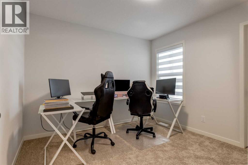 29 Marmot Passage Nw, Calgary, AB - Indoor Photo Showing Office
