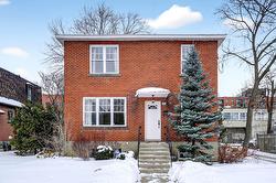 725 Rue Gohier Montréal (Saint-Laurent), QC H4L 3H9