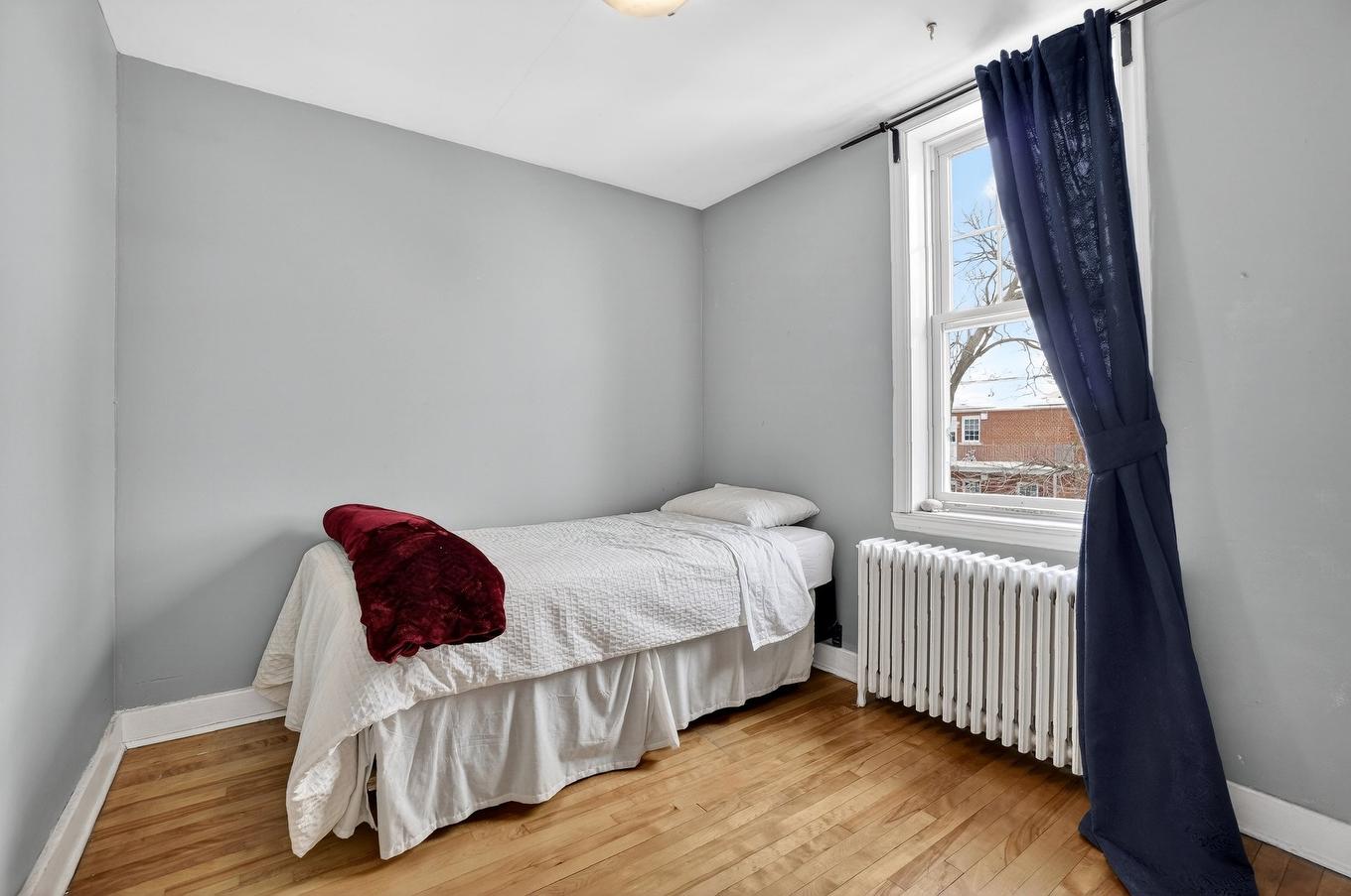 Bedroom - 725 Rue Gohier, Montréal (Saint-Laurent), QC - Indoor Photo Showing Bedroom