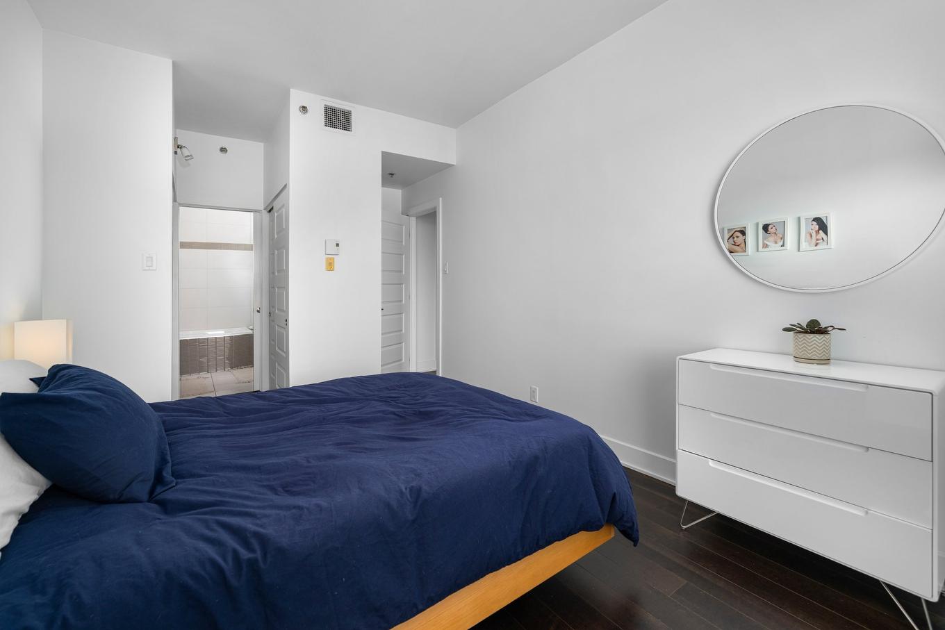 Primary bedroom - 608-14399 Boul. Gouin O., Montréal (Pierrefonds-Roxboro), QC - Indoor Photo Showing Bedroom