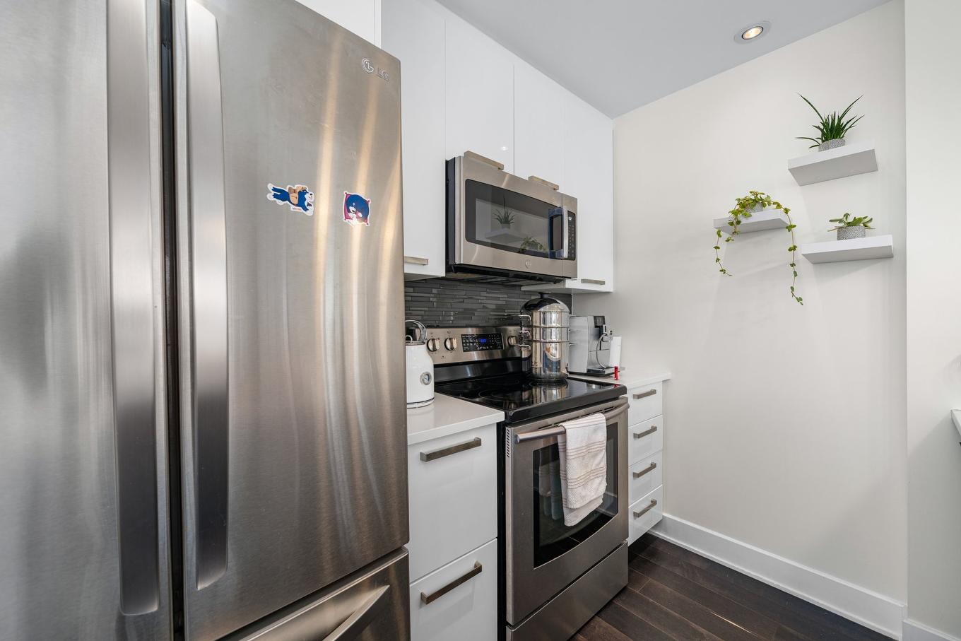 Kitchen - 608-14399 Boul. Gouin O., Montréal (Pierrefonds-Roxboro), QC - Indoor Photo Showing Kitchen