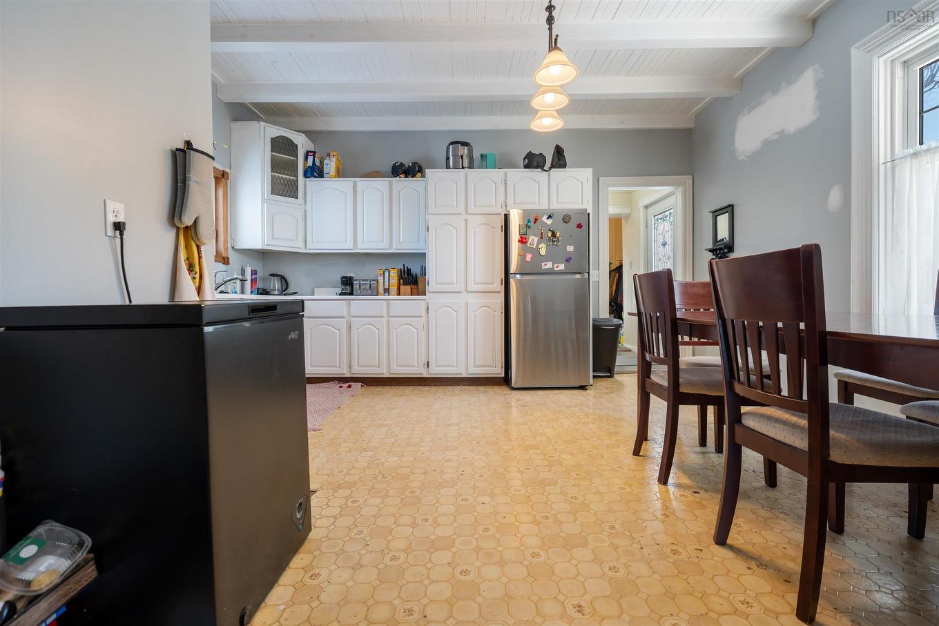 251 Victoria Street E, Amherst, NS