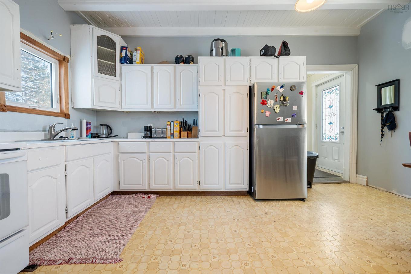 251 Victoria Street E, Amherst, NS