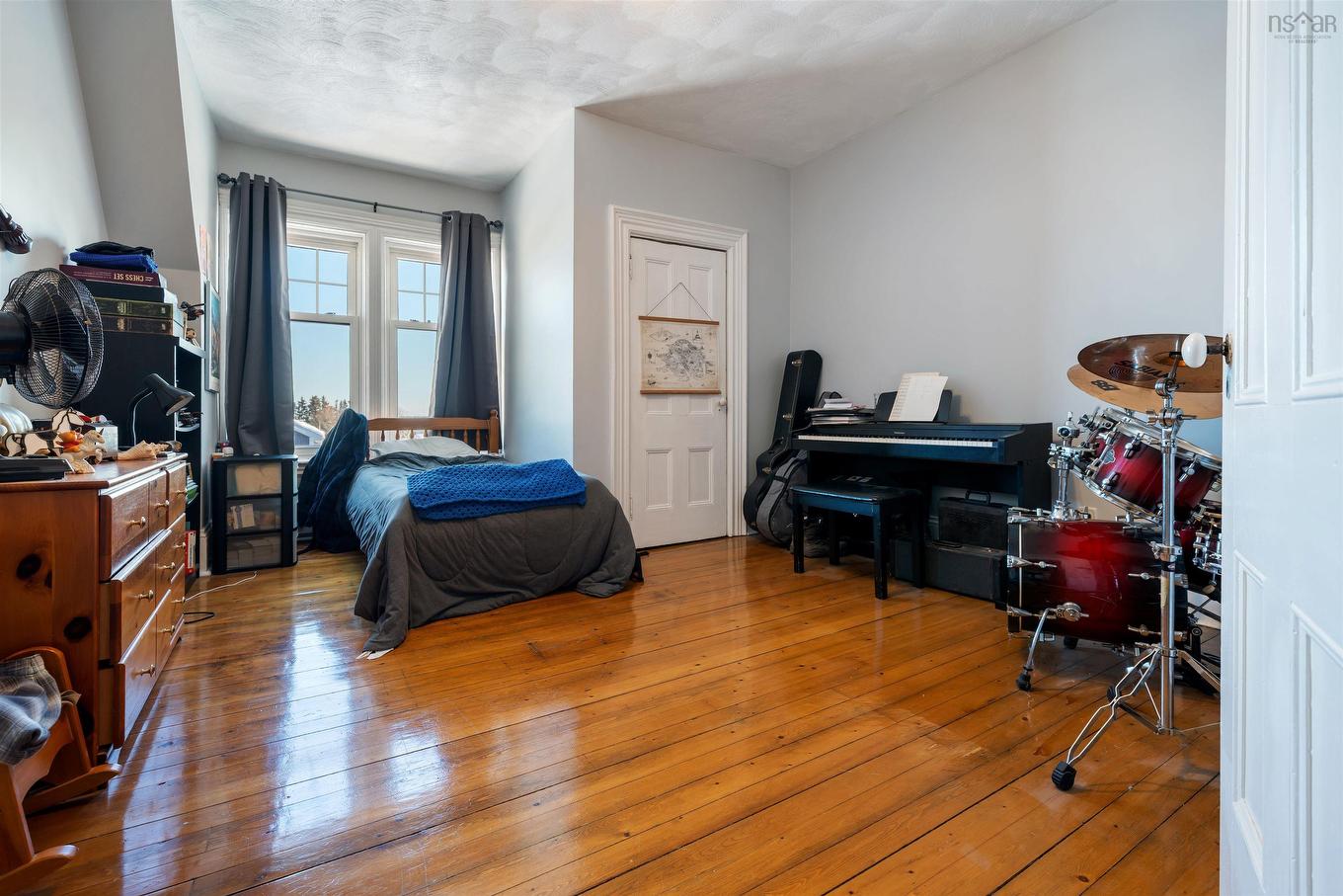 251 Victoria Street E, Amherst, NS