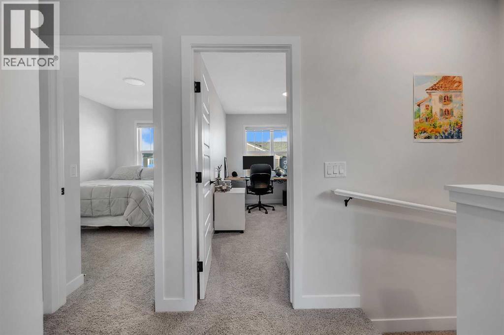 11 Marmot Way Nw, Calgary, AB