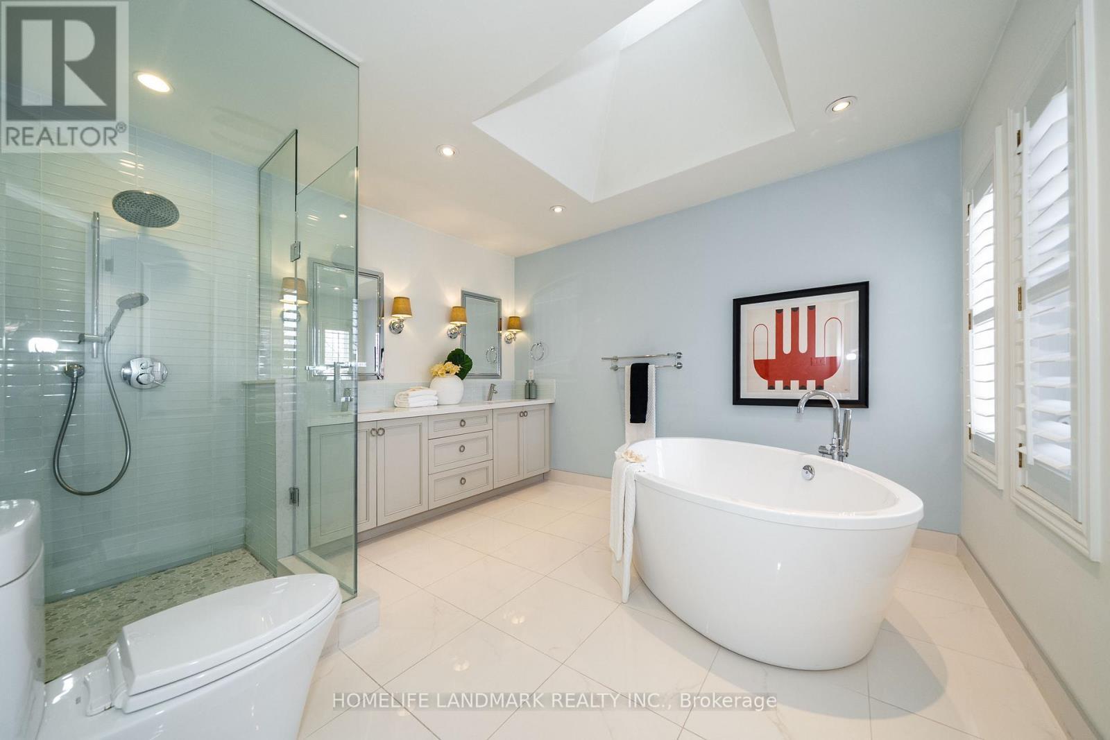 26 Monaco Crescent, Richmond Hill, ON - Indoor Photo Showing Bathroom