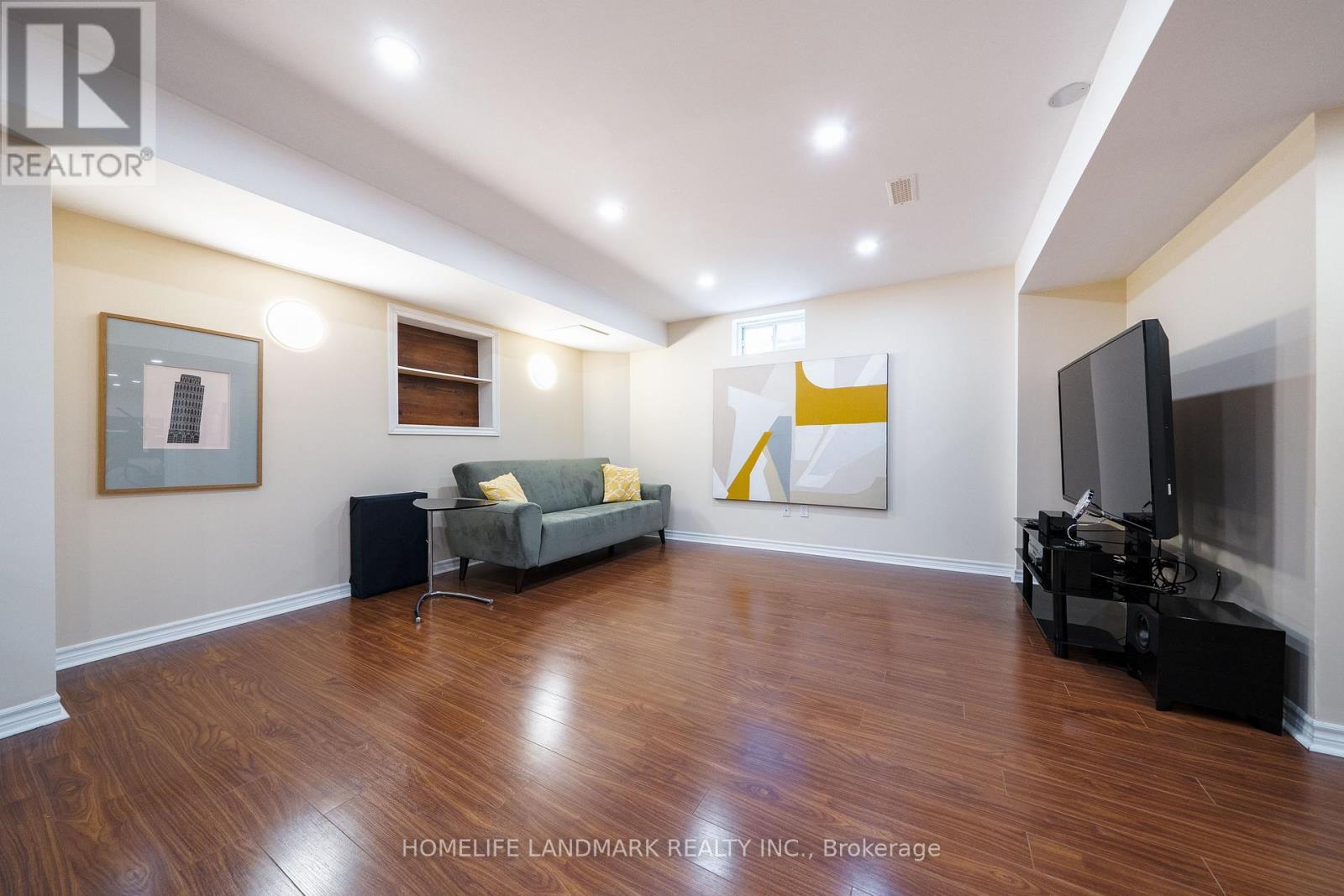 26 Monaco Crescent, Richmond Hill, ON - Indoor