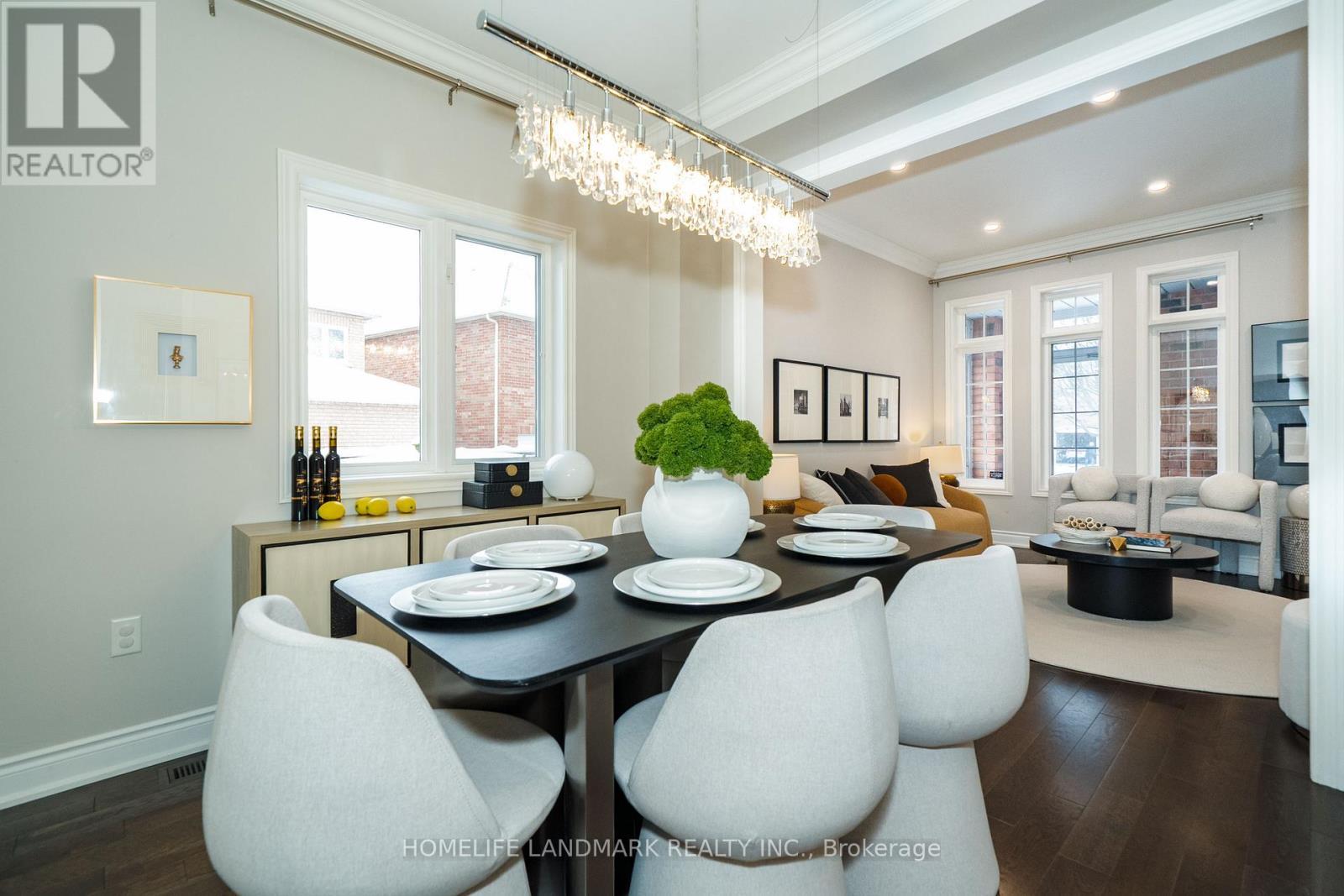 26 Monaco Crescent, Richmond Hill, ON - Indoor Photo Showing Dining Room