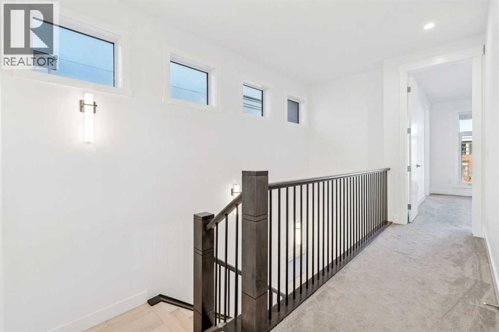 2409 28 Avenue Sw, Calgary, AB - Indoor Photo Showing Other Room