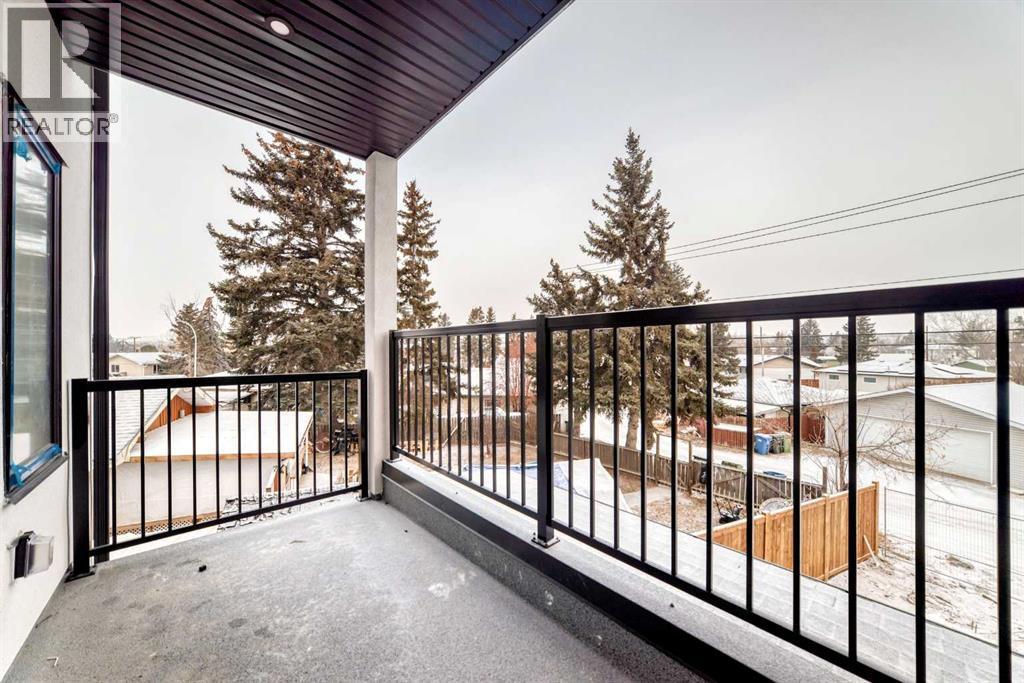 8530 Bowness Road Nw, Calgary, AB - Outdoor With Balcony With Exterior
