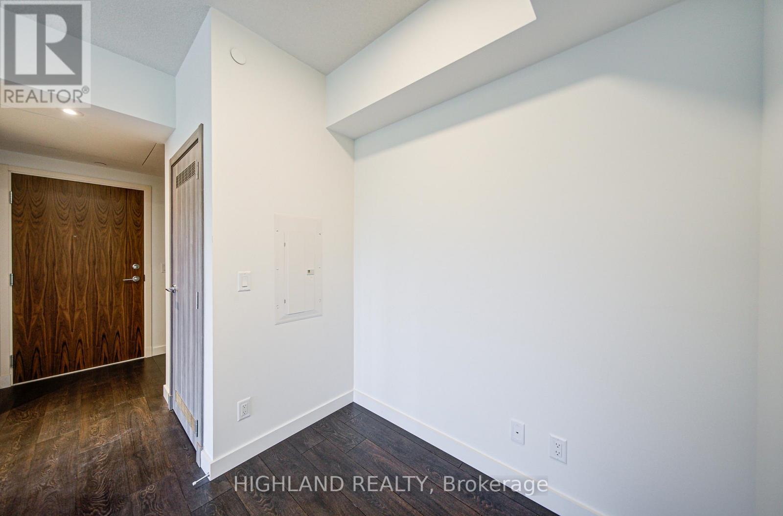 608 - 25 Mcmahon Drive, Toronto, ON - Indoor Photo Showing Other Room