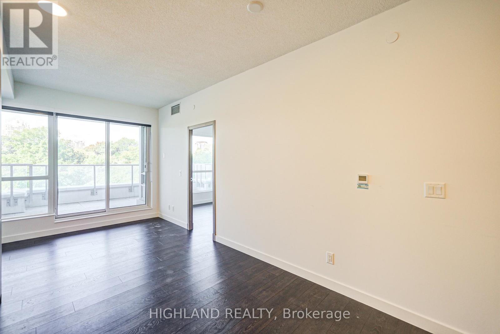 608 - 25 Mcmahon Drive, Toronto, ON - Indoor Photo Showing Other Room