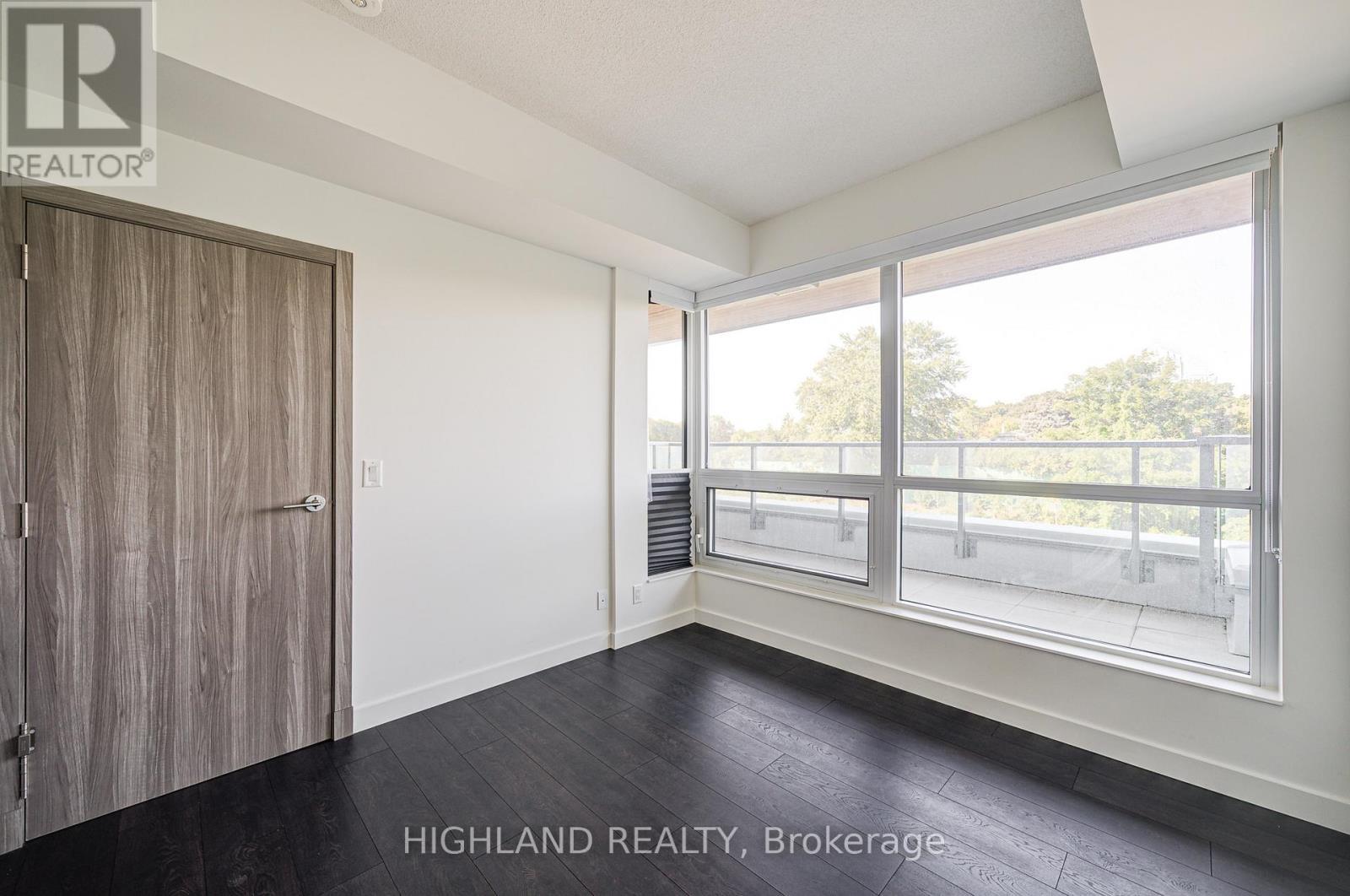 608 - 25 Mcmahon Drive, Toronto, ON - Indoor Photo Showing Other Room