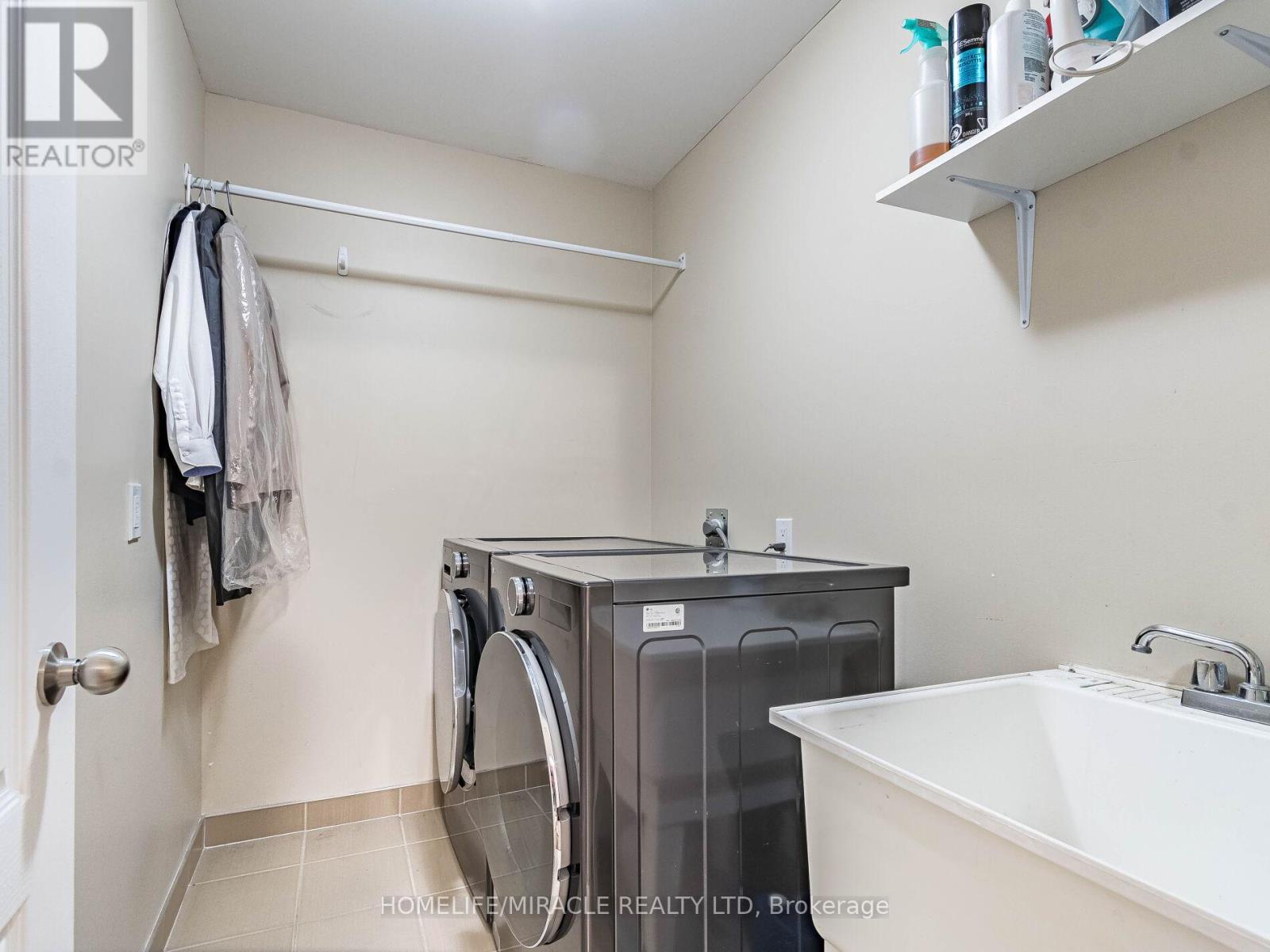 # 143 - 1035 Victoria Road S, Guelph, ON - Indoor Photo Showing Laundry Room
