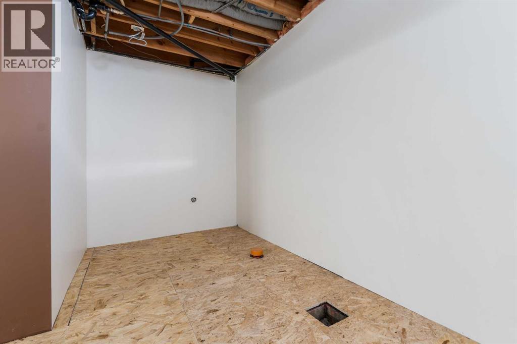 27 Tressa Street, Swan Hills, AB - Indoor