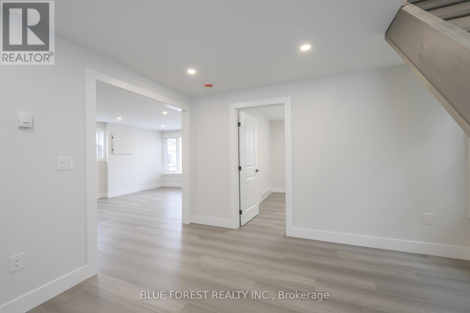 186 Victoria Street, Southwest Middlesex (Glencoe), ON - Indoor Photo Showing Other Room