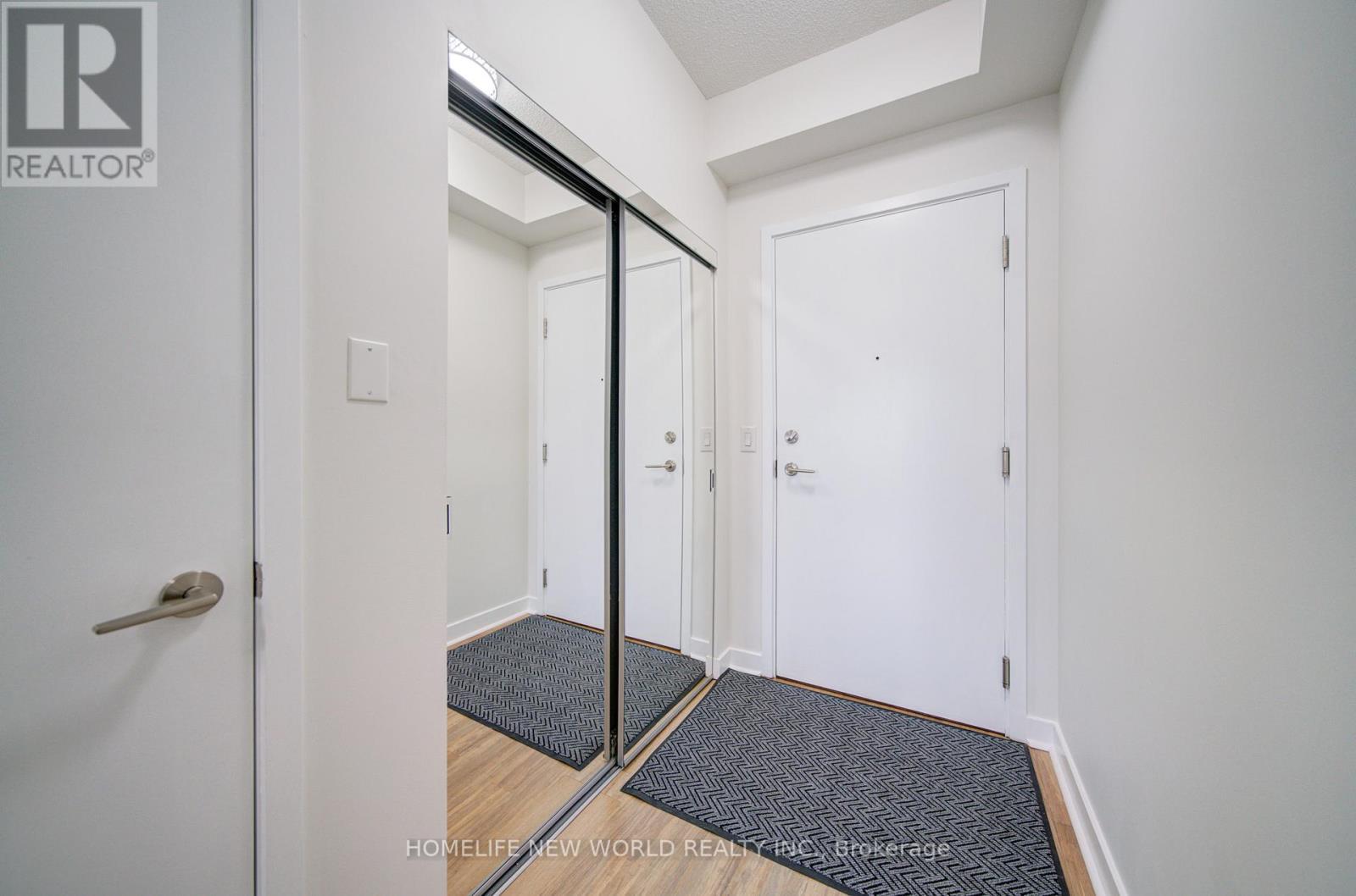 2004 - 295 Adelaide Street W, Toronto, ON - Indoor Photo Showing Other Room