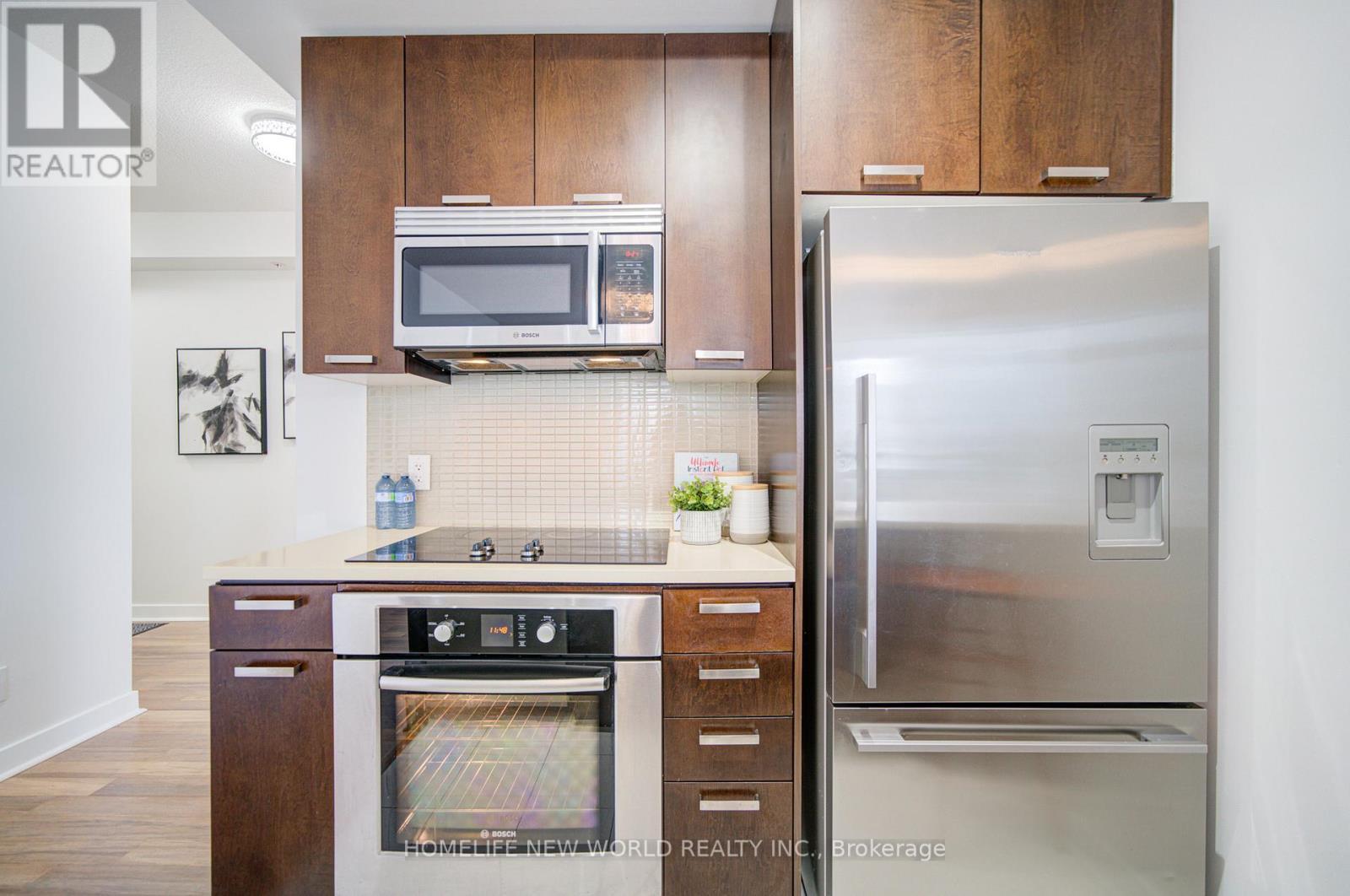 2004 - 295 Adelaide Street W, Toronto, ON - Indoor Photo Showing Kitchen