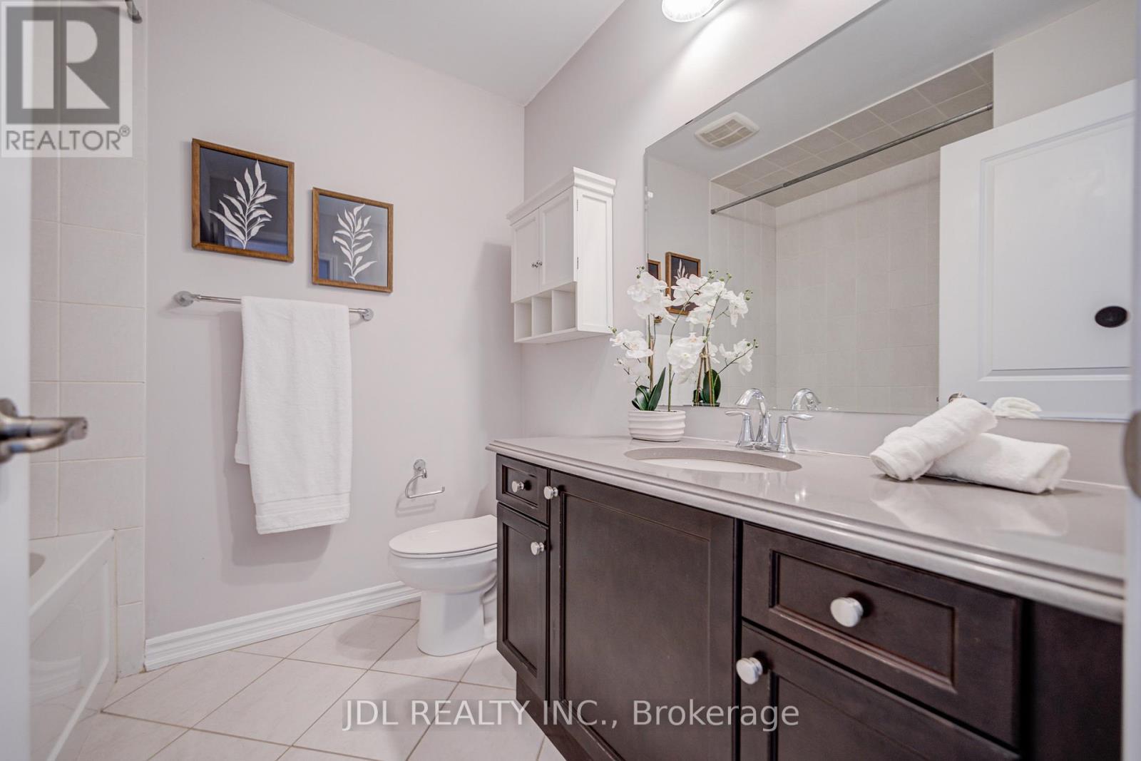 3002 Preserve Drive, Unit 25 Drive, Oakville, ON - Indoor Photo Showing Bathroom