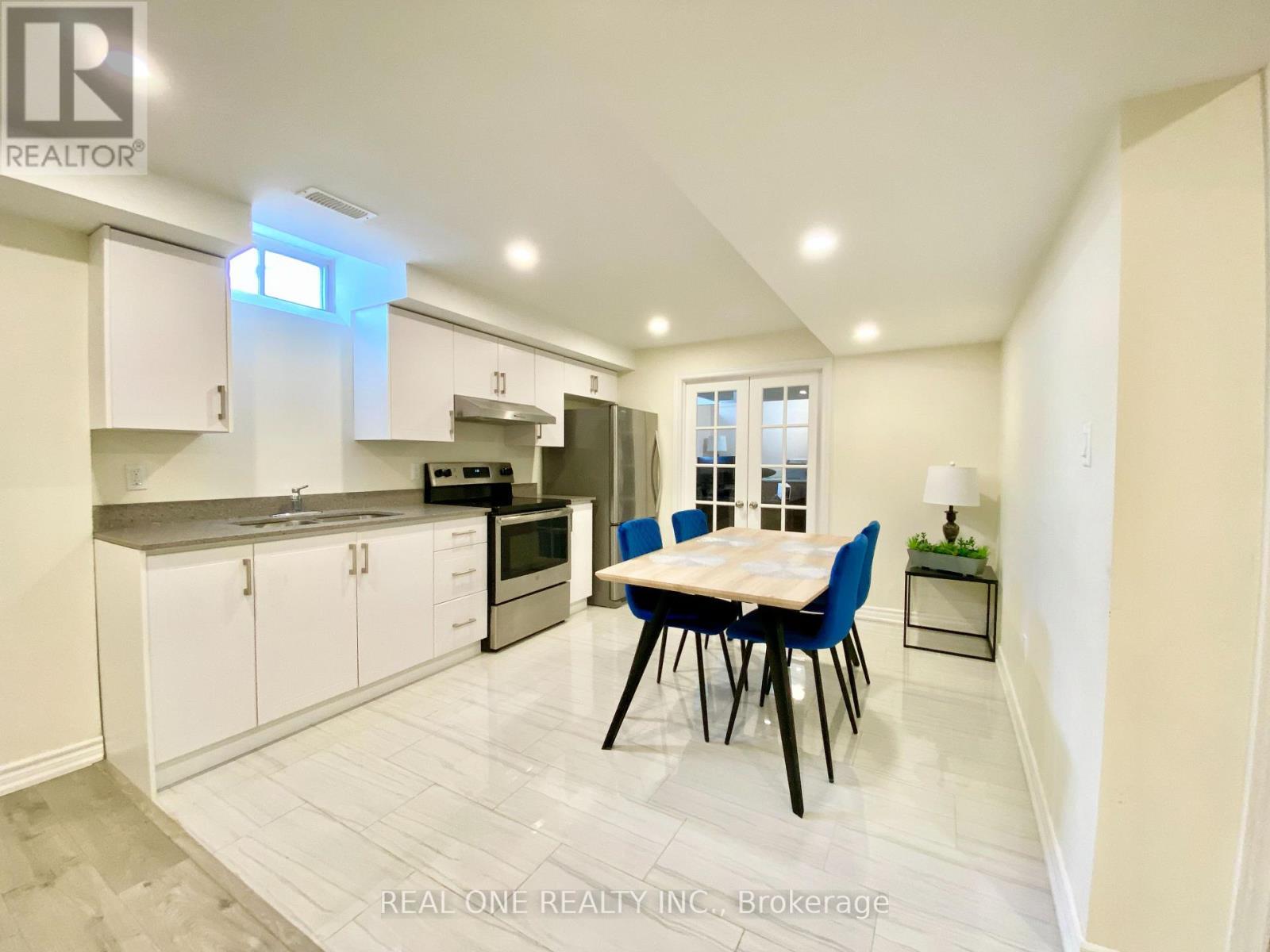 238 Nautical Boulevard, Oakville, ON - Indoor