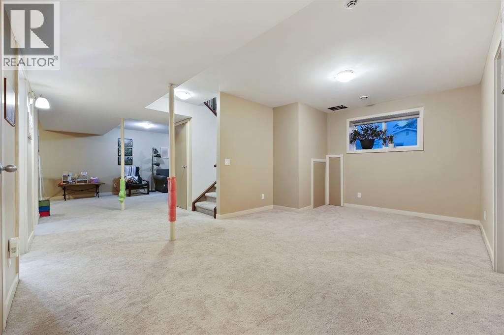 256 Lysander Place Se, Calgary, AB - Indoor