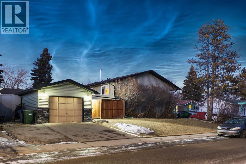 256 Lysander Place Se, Calgary, AB - Outdoor