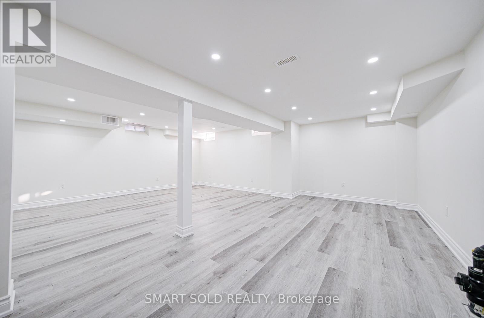 99 Chouinard Way, Aurora, ON - Indoor