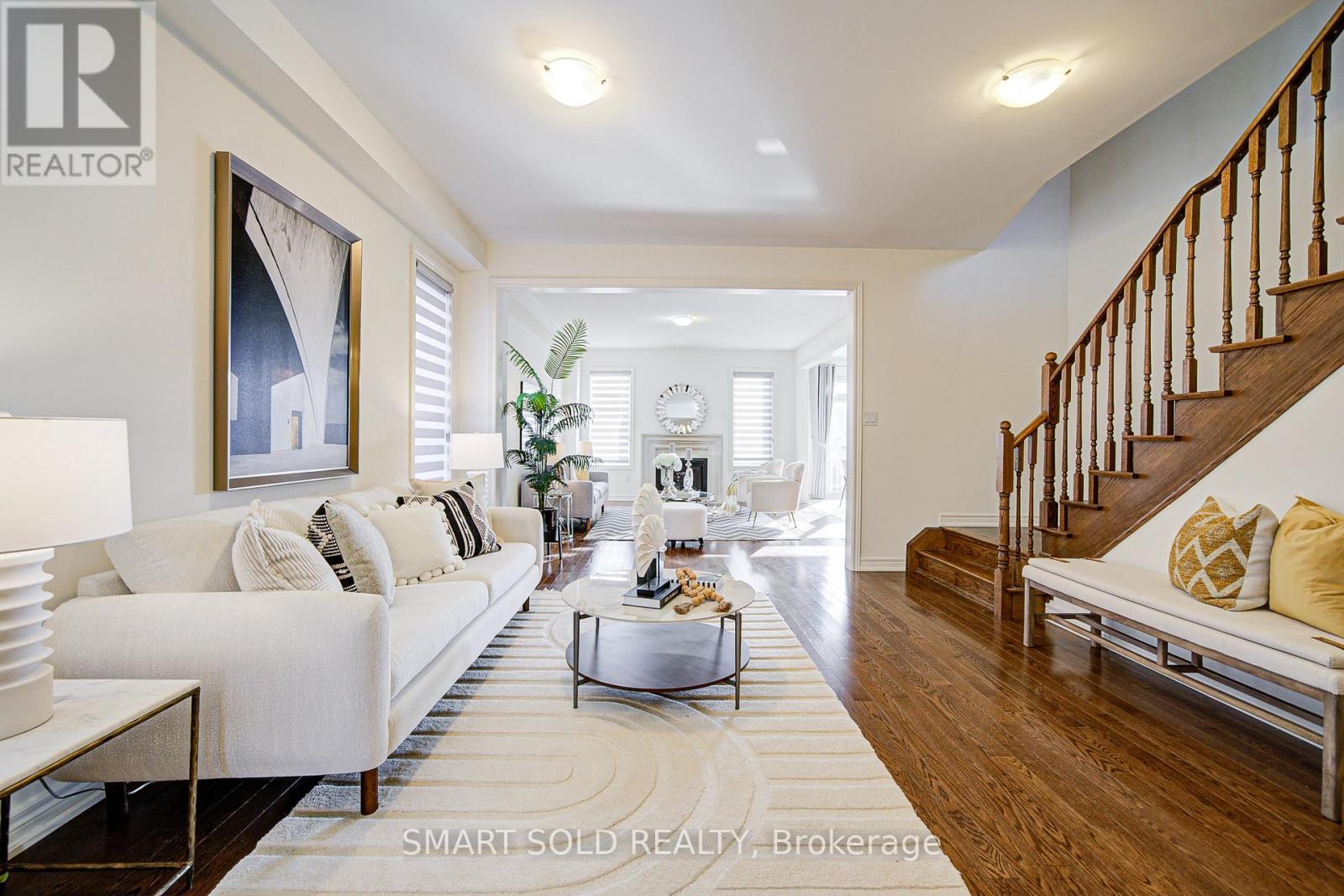 99 Chouinard Way, Aurora, ON - Indoor