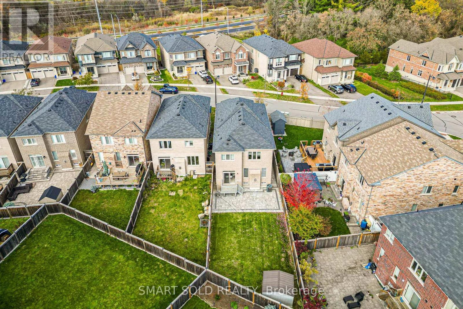 99 Chouinard Way, Aurora, ON - Outdoor