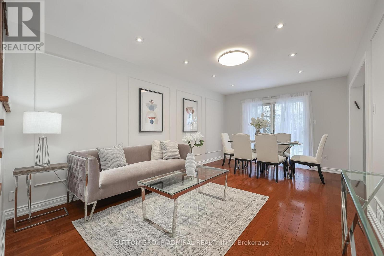 65 Patrice Crescent, Vaughan, ON - Indoor Photo Showing Living Room
