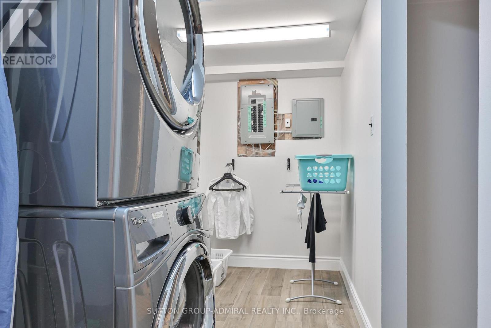 65 Patrice Crescent, Vaughan, ON - Indoor Photo Showing Laundry Room
