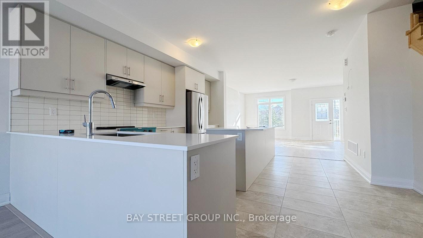 169 Seguin Street, Richmond Hill, ON - Indoor Photo Showing Kitchen With Upgraded Kitchen